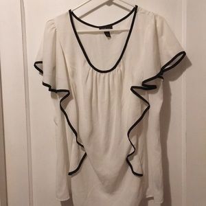 ALYX woman white ruffle blouse with black trim